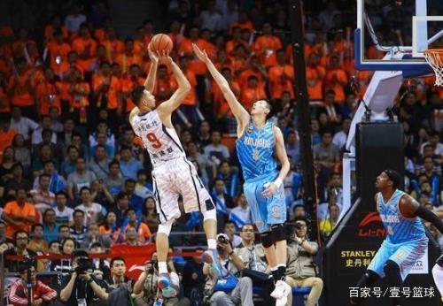 的赛季至关 的赛季至关