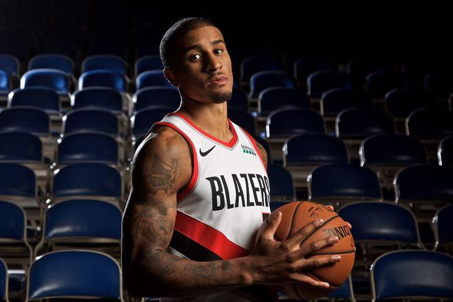 占据了有利 占据了有利