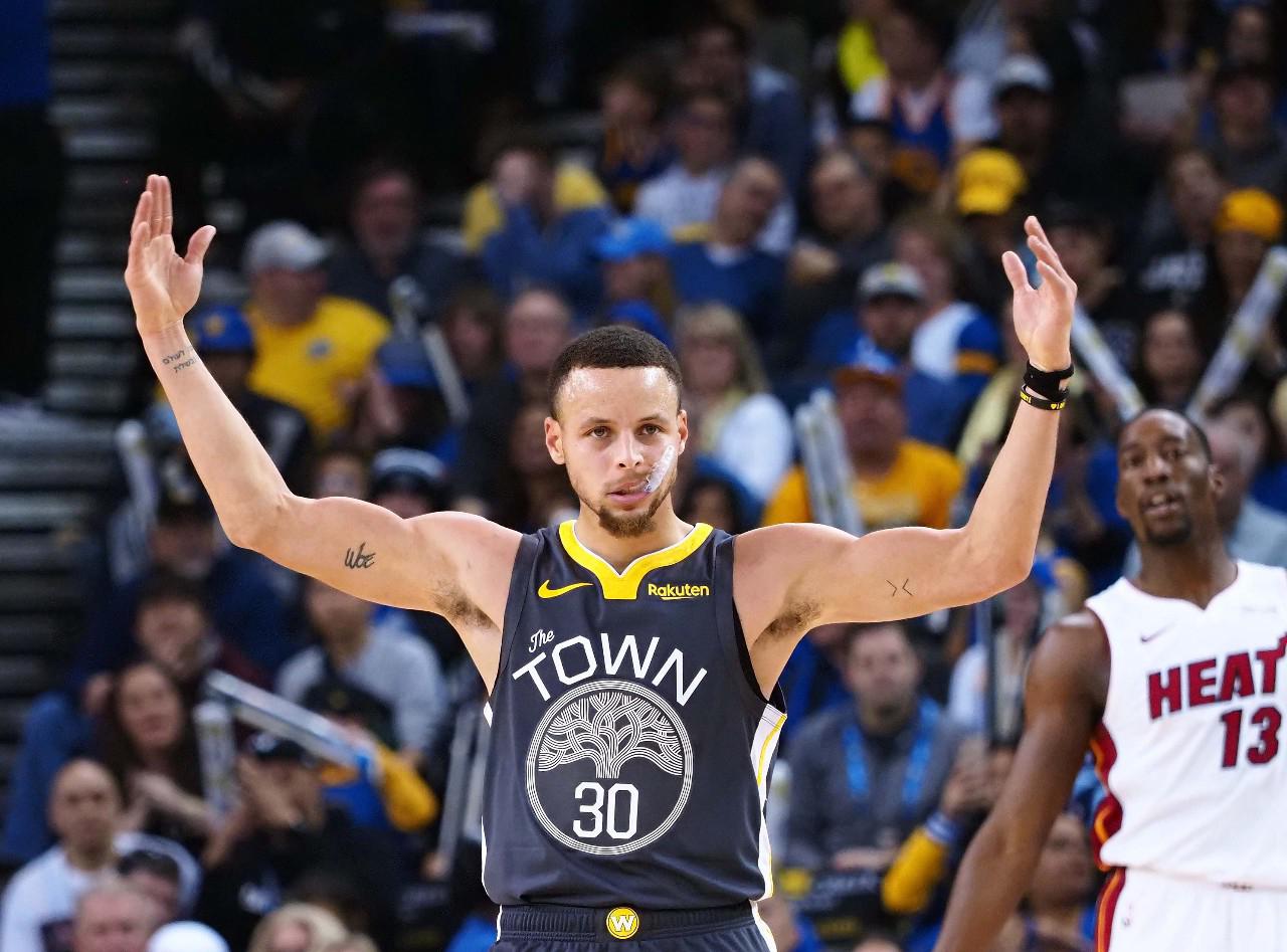 在关键比赛 在关键比赛